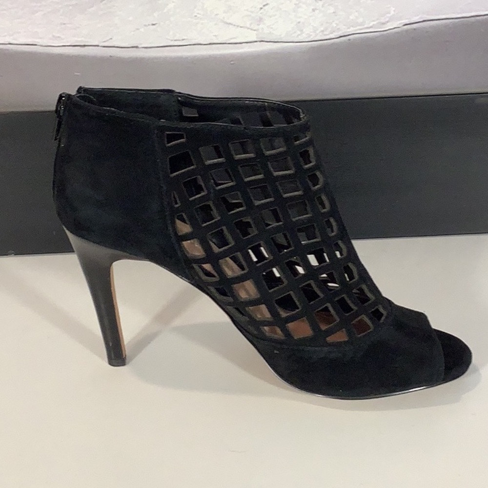 Audrey Brooke “Marseille” Black Suede Open Toe Gladiator Heels Bootie Sz 7.5 M - Picture 6 of 10